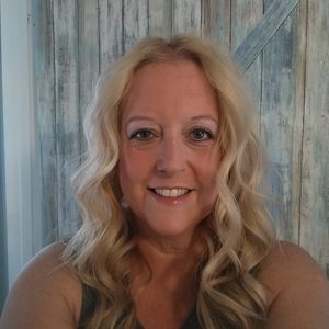 Meet your Posher, Alisa